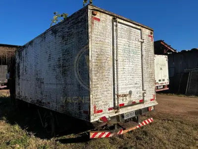 LOTE 003 - VOLKSWAGEN – 8-140 2p (diesel), fabricação/modelo 1995/1995, cor: vermelha (sem chave)