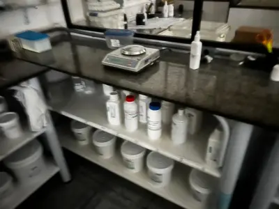 LOTE 000 - FARMACIA DE MANIPULAÇÃO COMPLETA