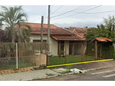 LOTE 011 - Casa a Rua Gastão Wilkens 115, em Gravatai com 163,85m2 construidos em terreno de 300m2