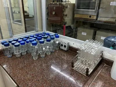 LOTE 016 - Laboratório