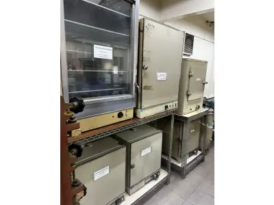 LOTE 016 - Laboratório