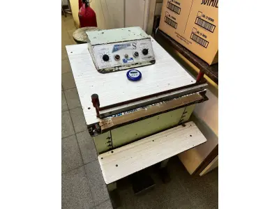 LOTE 016 - Laboratório