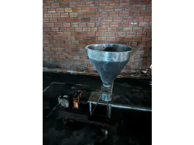 LOTE 018 - Derivados