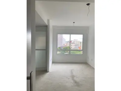 LOTE 022 - Apt 509 do Edificio Quintal Moinhos, Bairro Moinhos de Vento, na Rua Trav. Carmen e Pça Monsenhor E. Lotermann com área privativa de 43,11m2, vai junto o BOX