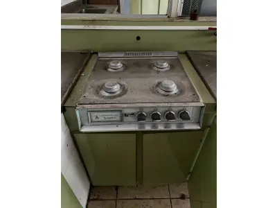 LOTE 016 - Laboratório