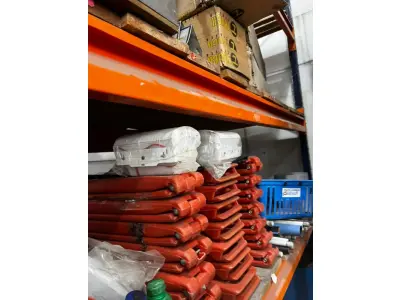 LOTE 002 - Lote englobado de todos os itens de ferragem