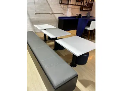 LOTE 003 - Lote de moveis, roupas