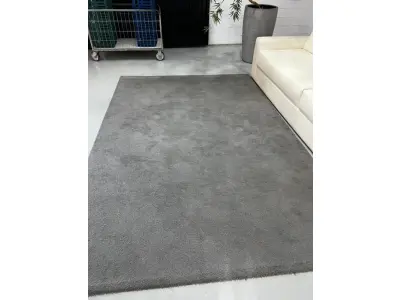 LOTE 003 - Lote de moveis, roupas