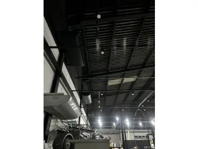 LOTE 003 - Lote de moveis, roupas