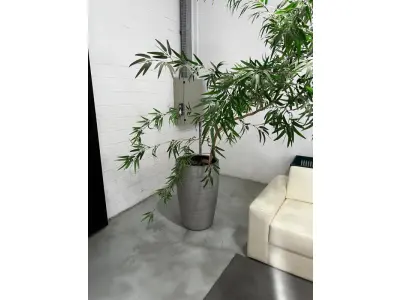 LOTE 003 - Lote de moveis, roupas