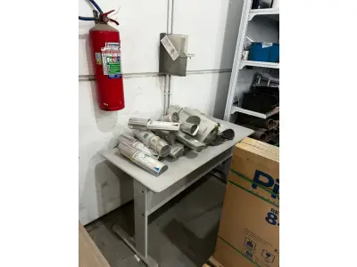 LOTE 002 - Lote englobado de todos os itens de ferragem