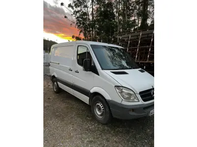 LOTE 002 - FURGÃO MERCEDES-BENZ SPRINTER 311 CDI STREET fab/mod 2014/2015