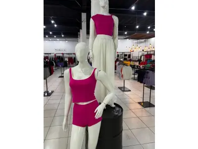 LOTE 004 - Roupas, moveis, eletrônicos