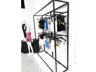 LOTE 003 - Lote de moveis, roupas