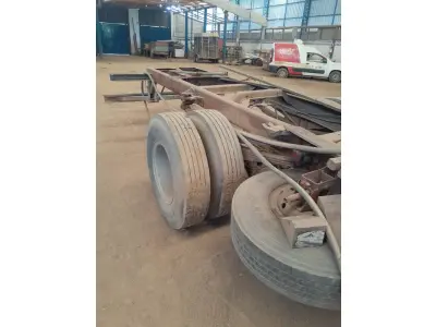 LOTE 003 - Mercedes Benz 1513 toco, vermelho