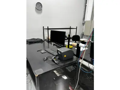 LOTE 003 - Lote de moveis, roupas