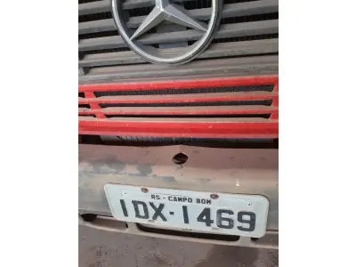 LOTE 001 - Mercedes Benz 709, ano 1991/1992, vermelho c/baú frigorifico