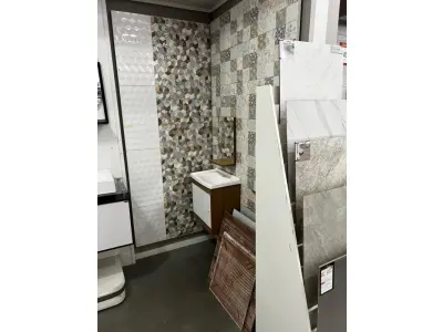 LOTE 002 - Lote englobado de todos os itens de ferragem