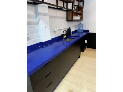 LOTE 003 - Lote de moveis, roupas