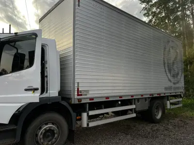 LOTE 001 - MERCEDES-BENZ ATEGO, fab/mod 2011/2012