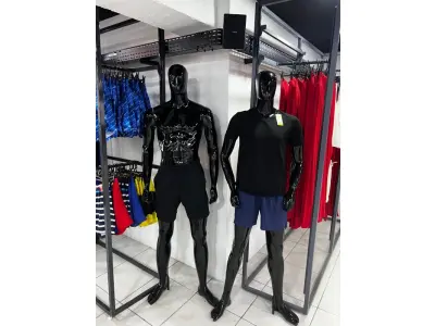 LOTE 004 - Roupas, moveis, eletrônicos