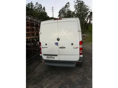 LOTE 002 - FURGÃO MERCEDES-BENZ SPRINTER 311 CDI STREET fab/mod 2014/2015