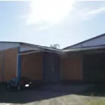 LOTE 001 - PAVILHÃO BEM CONSTRUÍDO A MENOS DE 6 ANOS COM PÉ DIREITO DE 6 METROS E PISO EM CONCRETO REGUADO