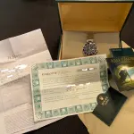 LOTE 001 - ROLEX Automático Submariner 300m ano 2001, com certificado