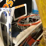 LOTE 072 - 2 tabela de basquete com suporte de cano