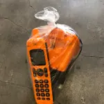 LOTE 034 - telefone motorola a prova da agua