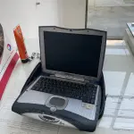 LOTE 10 - MÓVEIS EQUIPAMENTOS - vários itens junto ao prédio