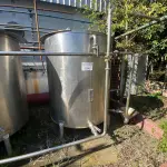 LOTE 054 - 02 Tanque de Inox 2000 litros (soda e Acido)