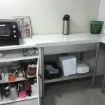 LOTE 064 - Bancada pia e auxiliar 