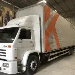 LOTE 078 - Caminhão VW/17.210 com bau, branco, ano 2000, placa MAW3043 