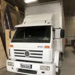 LOTE 078 - Caminhão VW/17.210 com bau, branco, ano 2000, placa MAW3043 