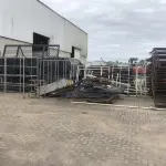 LOTE 001 - Lote de Estruturas metálicas em formato curvo e demais estruras localizados na parte externa 