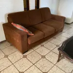 LOTE 2 - MÓVEIS DENTRO DA CASA