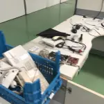 LOTE 319 - Placas de rede, equipamento de teste, telefones, teclados, 