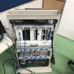LOTE 155 - Rack com equipamentos de teste 