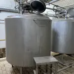 LOTE 001 - Tanques de extração de cor – Sistema de filtro à vácuo – Sistema de centrífuga e extração de óleo- Tanques de concentração – Câmara frigorífica – Tanque reservatório – etc