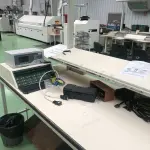 LOTE 471 - Bancada com prateleira e equipamentos de teste 