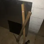 LOTE 542 - Machado e picareta 