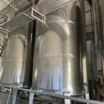LOTE 001 - Tanques de extração de cor – Sistema de filtro à vácuo – Sistema de centrífuga e extração de óleo- Tanques de concentração – Câmara frigorífica – Tanque reservatório – etc
