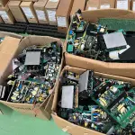 LOTE 587 - Lote de sucata de produtos fora de linha 