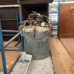 LOTE 035 - uma autoclave