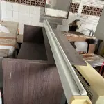 LOTE 001 - LISTAGEM GRANDE DE BENS DE LANCHERIA - PROJETOR, MESAS, CADEIRAS, FRITADEIRAS A GAS E ELETRICAS, FREEZERS, GELADEIRA, TELA, COMPUTADOR, LIXEIRA, FRIGOBAR,  FORNO CONVECTOR, CHAPA BIFETEIRA, AR CONDICIONADO SO FRENTE.