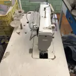 LOTE 408 - Máquina de costura Pfaff