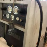 LOTE 357 - Prensa boca de sapo