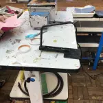 LOTE 241 - 4 mesas para máquinas