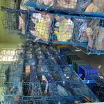 LOTE 435 - Lote de caixas de metal 